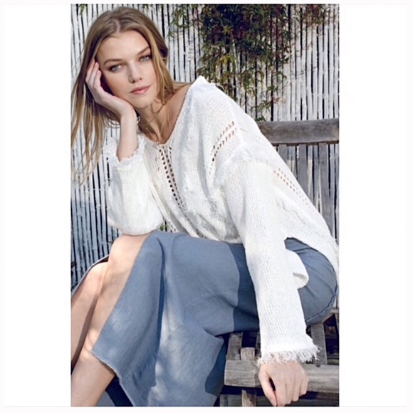 🍃🍂Geo Fringe Crisp White Boho Pullover Sweater - Picture 1 of 9